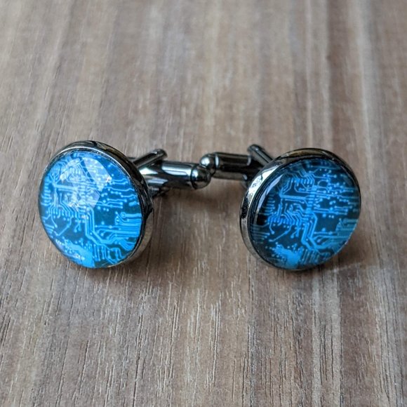 Glass Dome Cuff Links with Printed Circuit Boards in Blue, Shiny Gunmetal-Plated - Picture 12 of 16